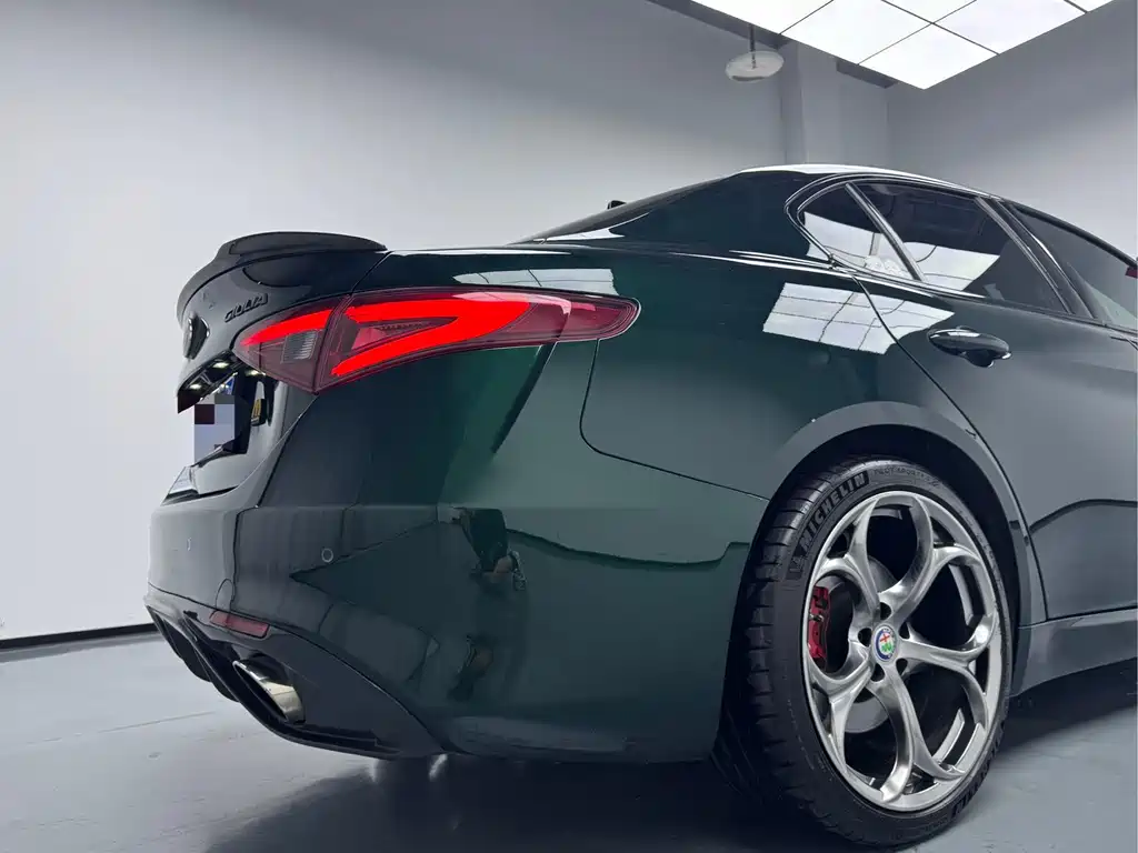 Alfa Romeo Giulia Juliet 2021 — фото 8