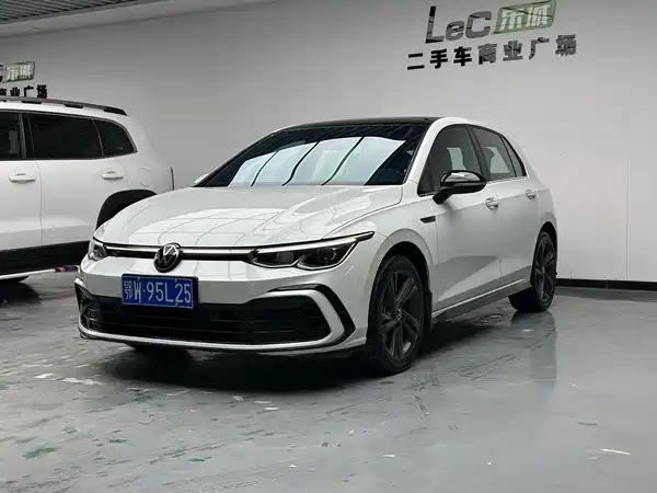 Volkswagen Golf 2023