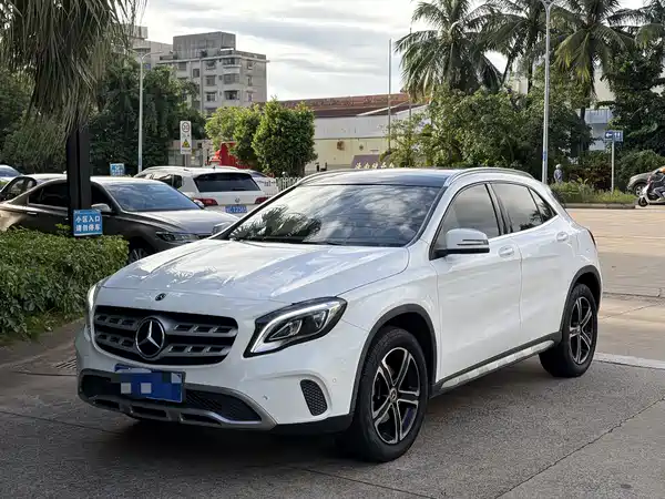 Mercedes-Benz GLA 2018