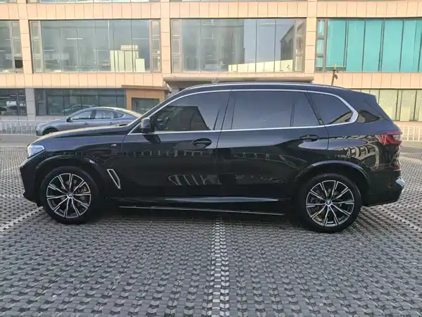 BMW X5 2022