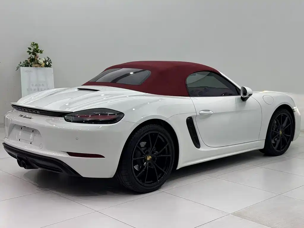 Porsche 718 2022 — фото 13