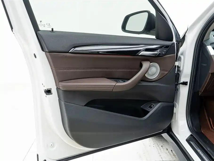 BMW X1 2021 — фото 16