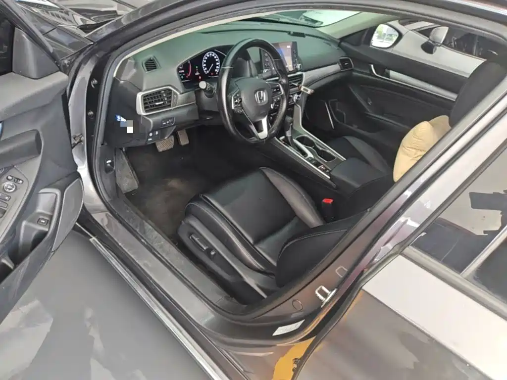 Honda Accord 2020 — фото 16
