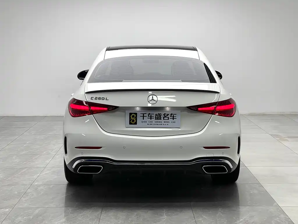 Mercedes-Benz C-Class 2024