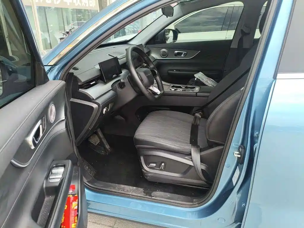 Chery Tiggo 8 PLUS C-DM 2025 — фото 7