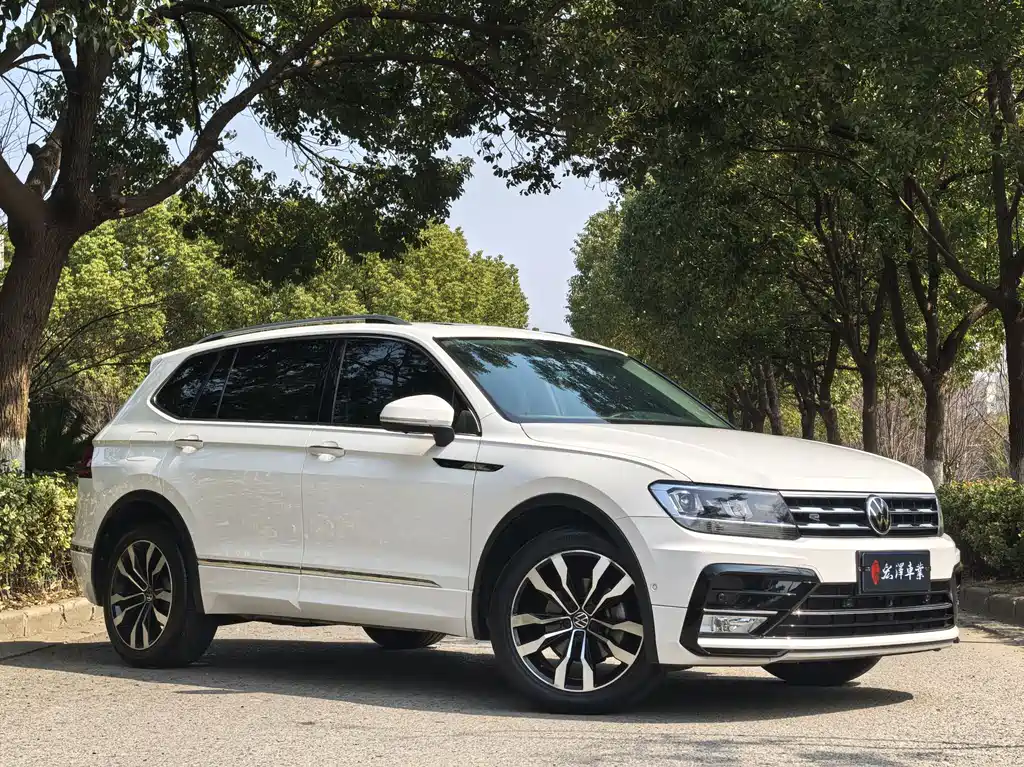 Volkswagen Tiguan L 2021 — фото 3