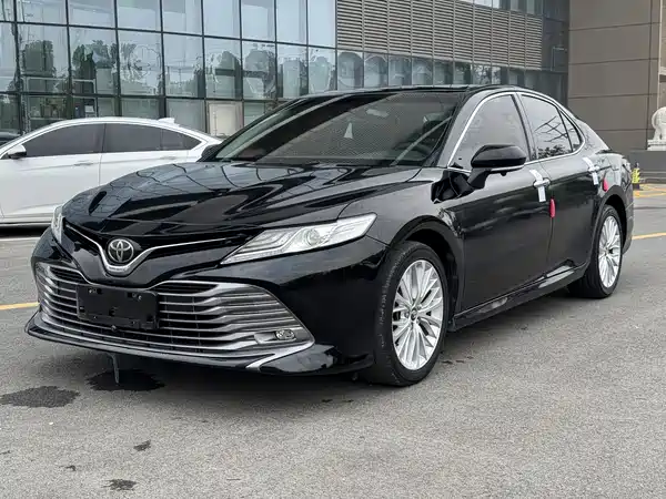 Toyota Camry 2019