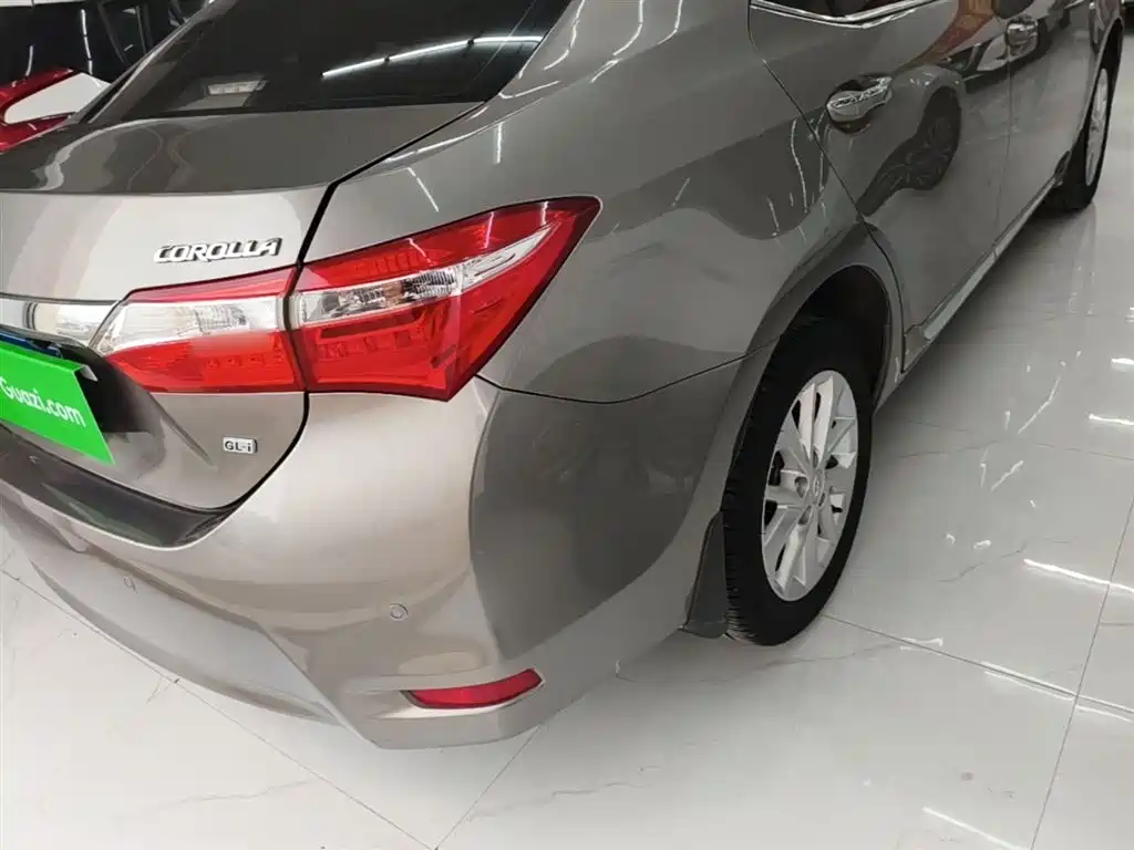 Toyota Corolla 2015 — фото 8