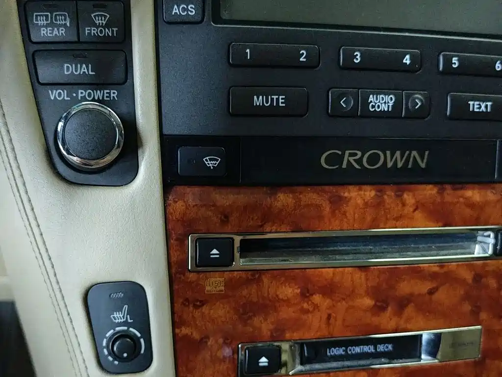 Toyota Crown 2007 — фото 17