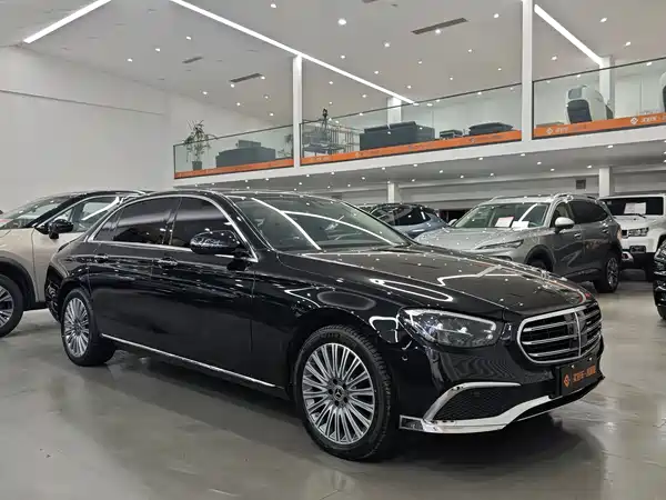 Mercedes-Benz E-Class 2023
