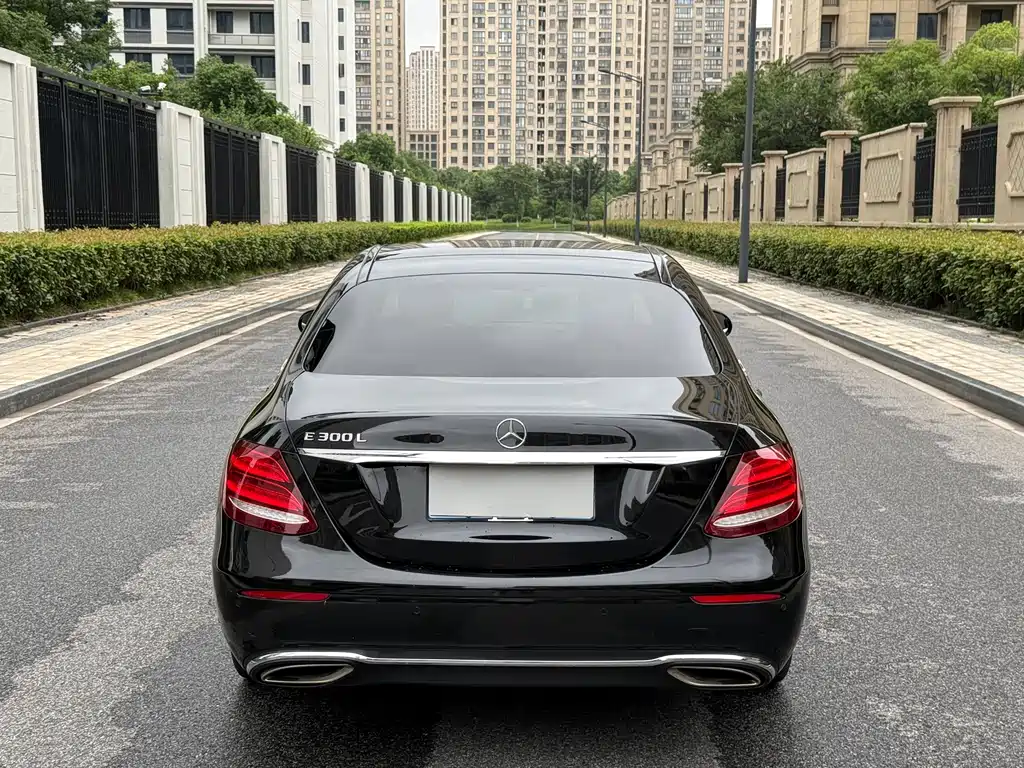 Mercedes-Benz E-Class 2017