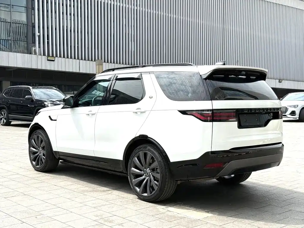 Land Rover Discovery 2021 — фото 10