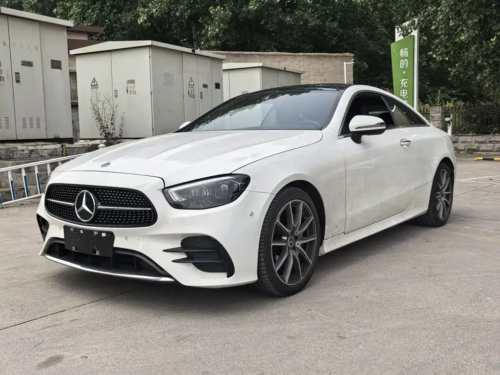 Mercedes-Benz E-Class 2023 — фото 1