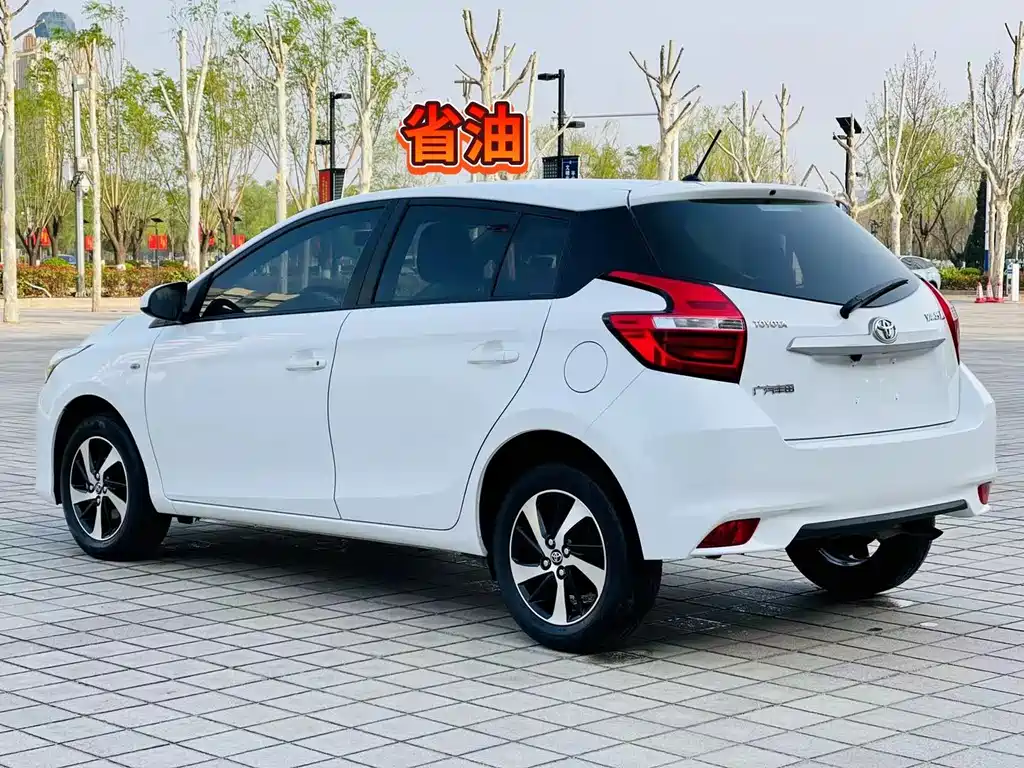 Toyota Yaris L 2018 — фото 9