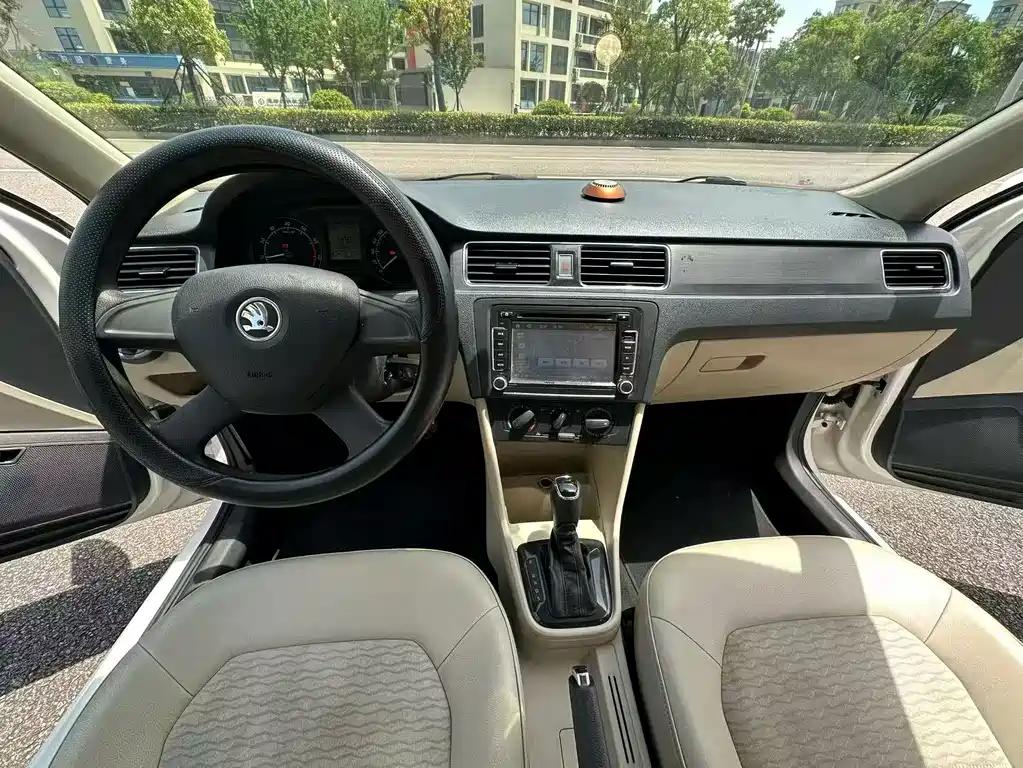 Skoda Rapid 2013