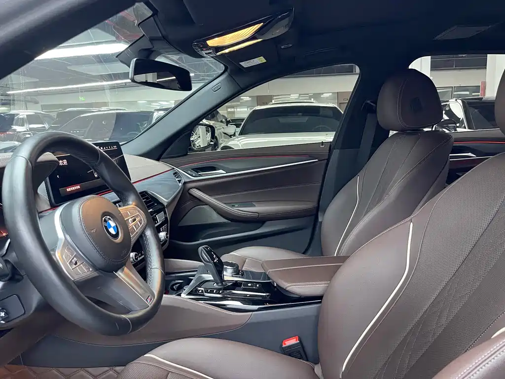 BMW 5 Series 2022