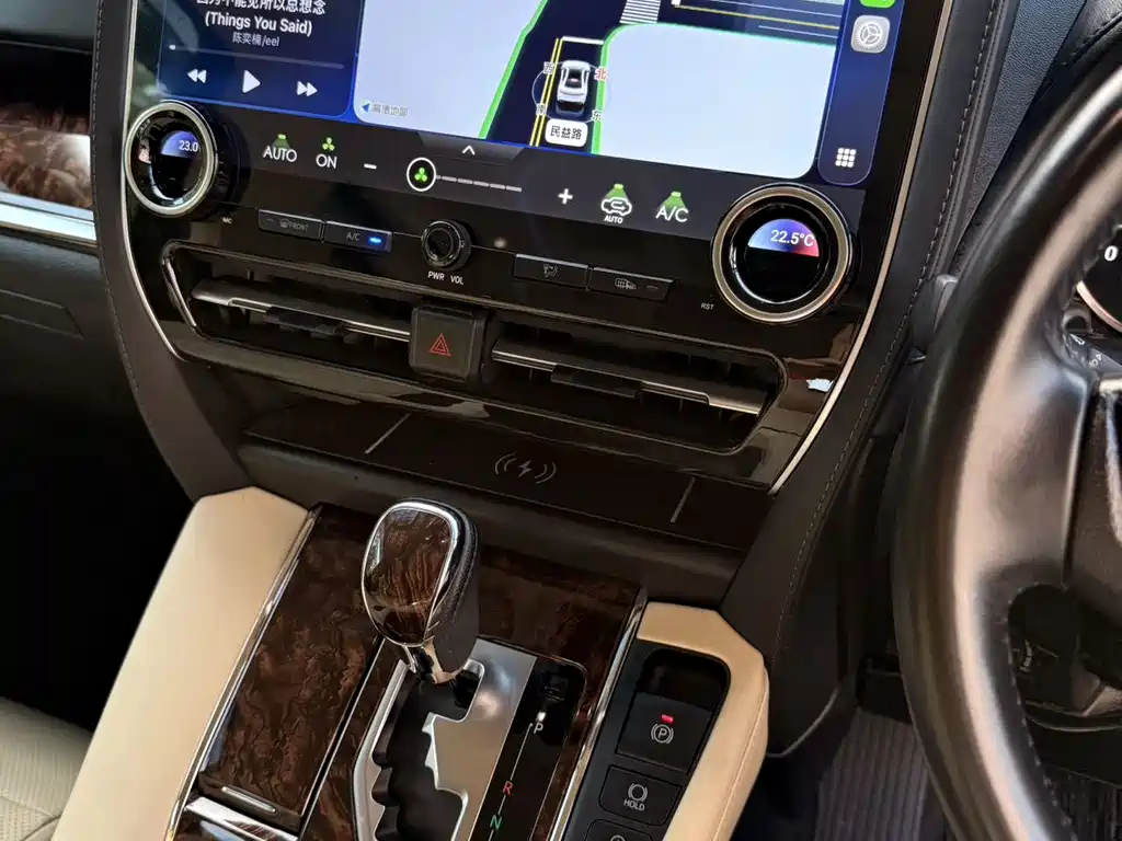 Toyota Alphard 2019 — фото 10