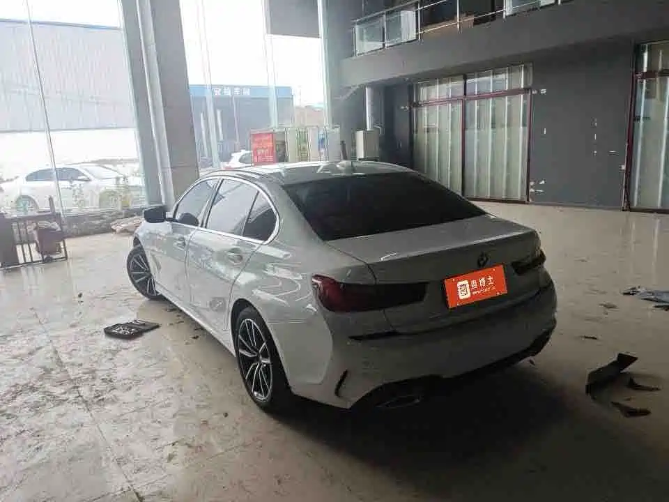 BMW 3 Series 2021 — фото 14