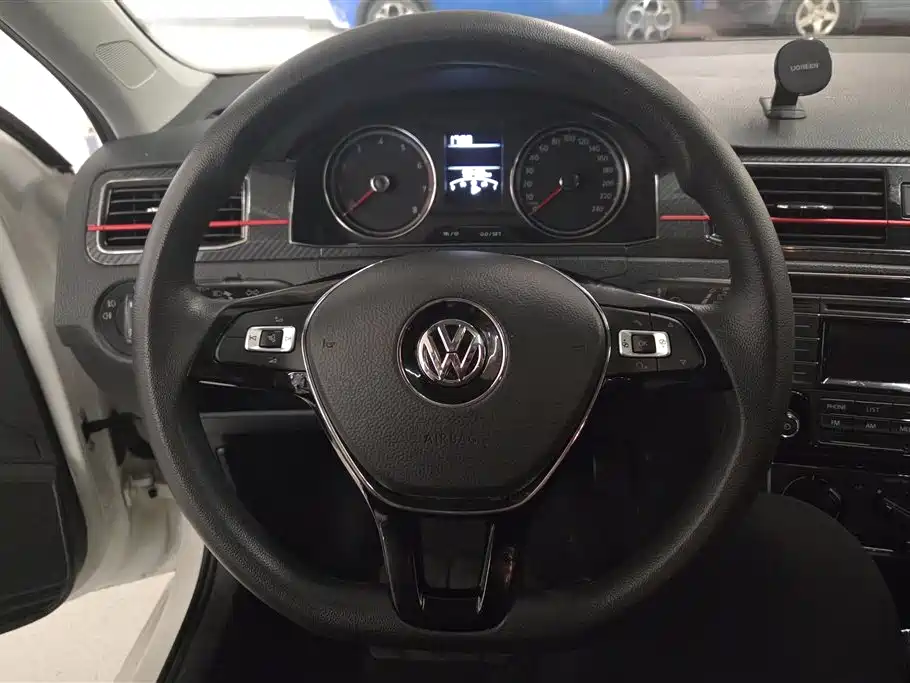 Volkswagen Santana 2018 — фото 15