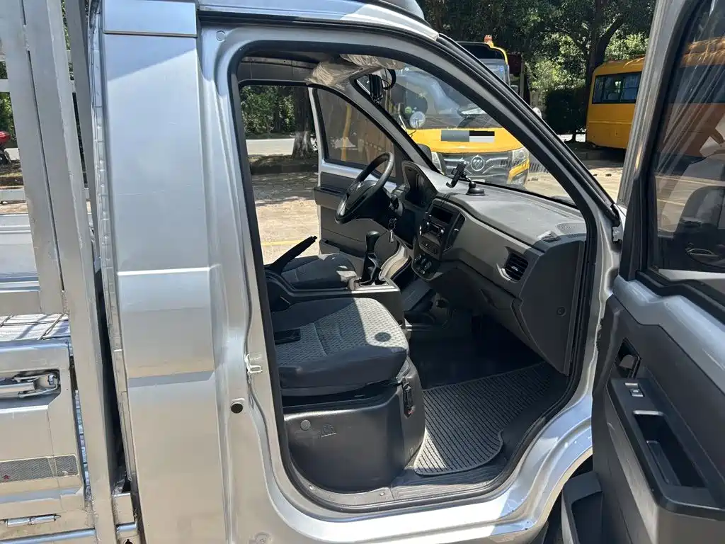 Wuling Rongguang New Card 2024