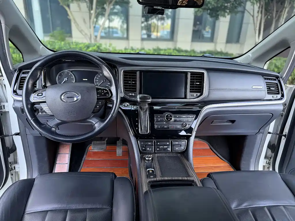 GAC Motor Trumpchi M8 2020 — фото 6