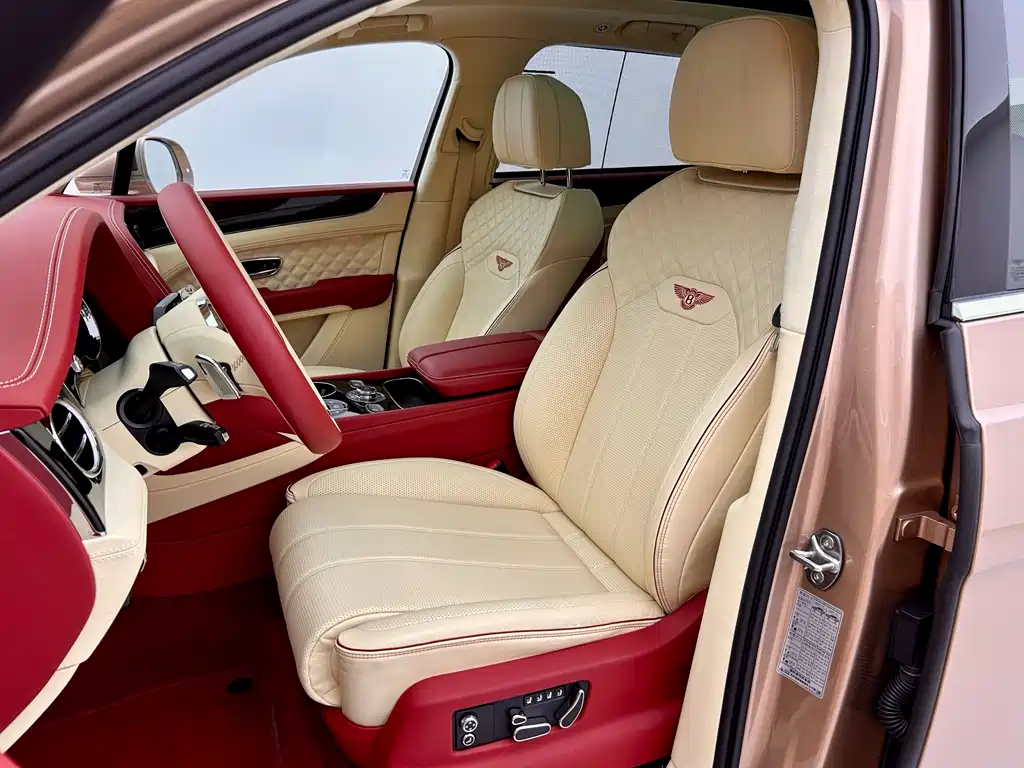 Bentley Bentayga 2023