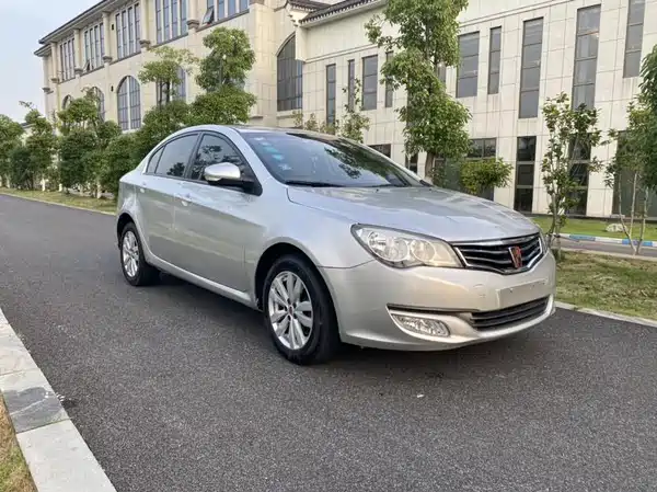 Roewe 350 2015