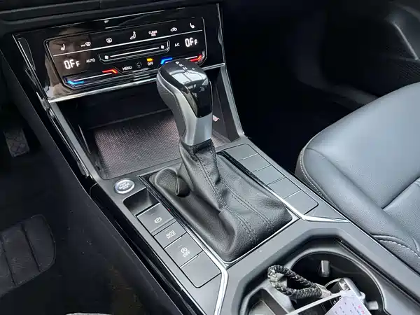 Volkswagen Passat 2023