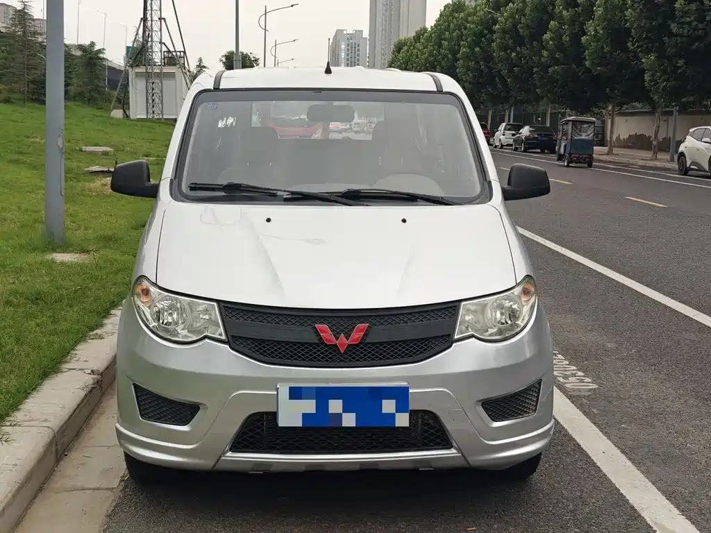 Wuling Hongguang 2016