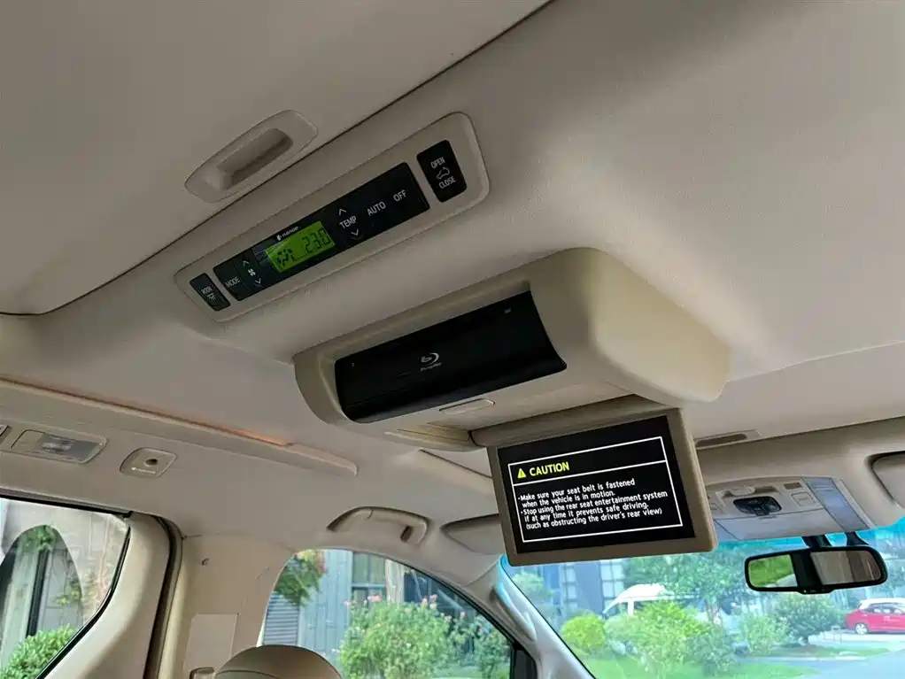 Toyota Alphard 2015 — фото 12
