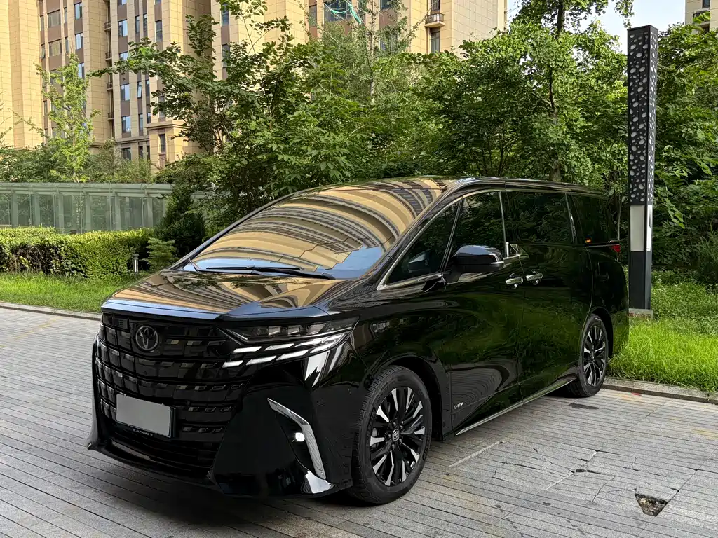 Toyota Alphard 2023 — фото 2