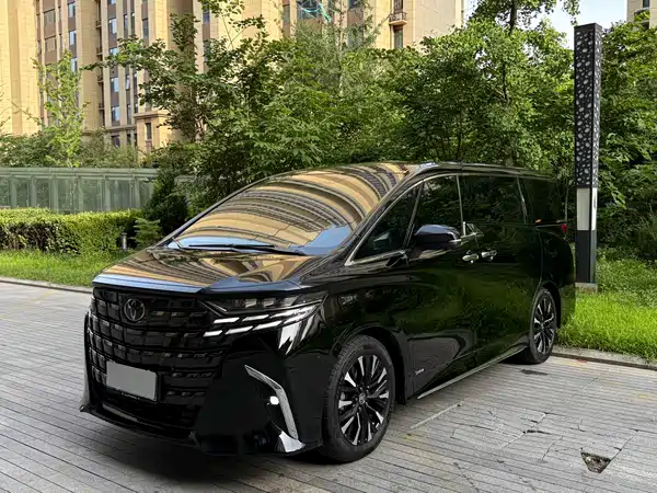 Toyota Alphard 2023