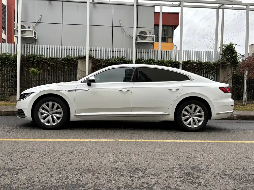 Volkswagen CC 2019 — фото 19