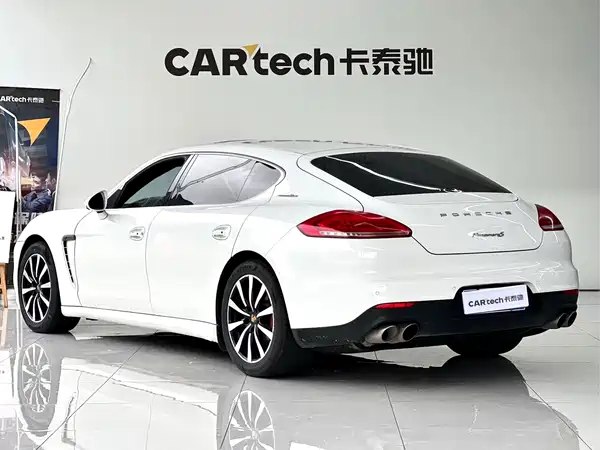 Porsche Panamera 2015