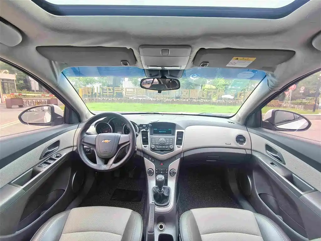 Chevrolet Cruze 2014 — фото 14