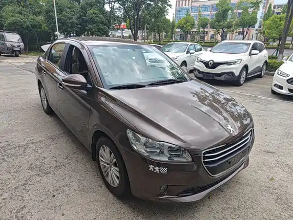 Peugeot 301 2015