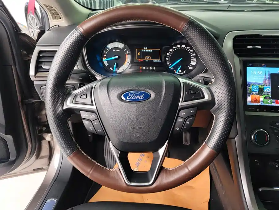 Ford Mondeo 2018 — фото 15