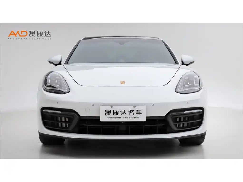Porsche Panamera 2024