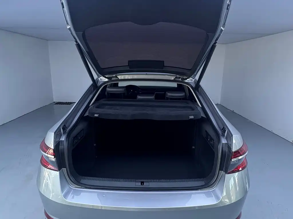 Skoda Superb 2023