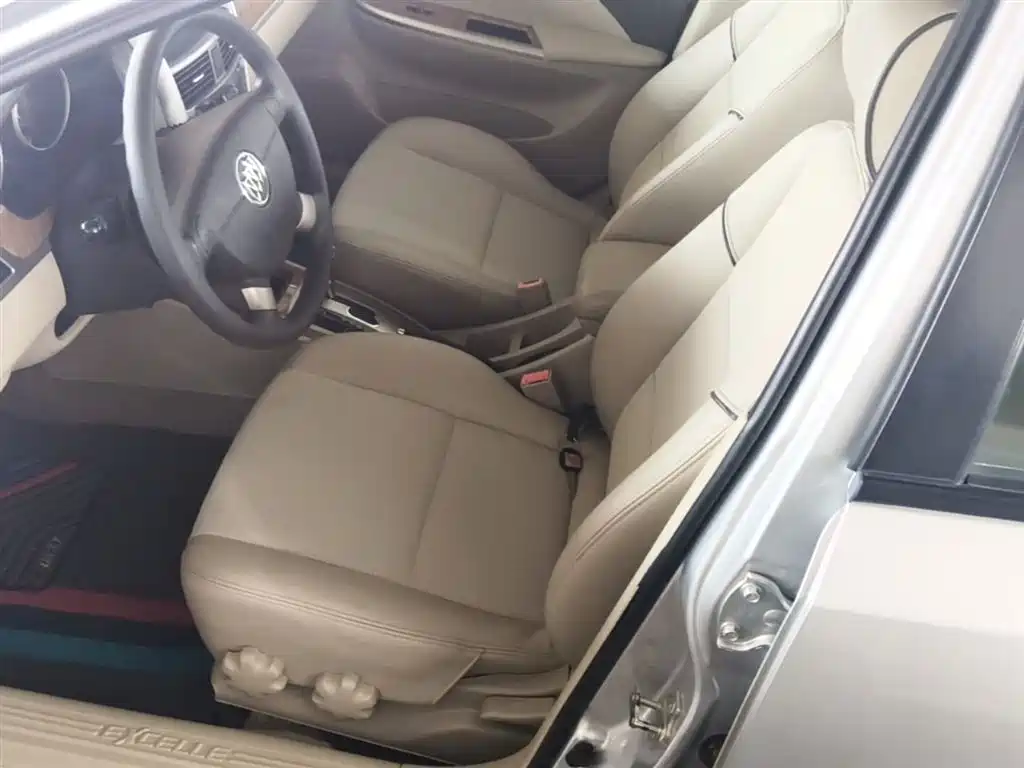 Buick Excelle 2016 — фото 15