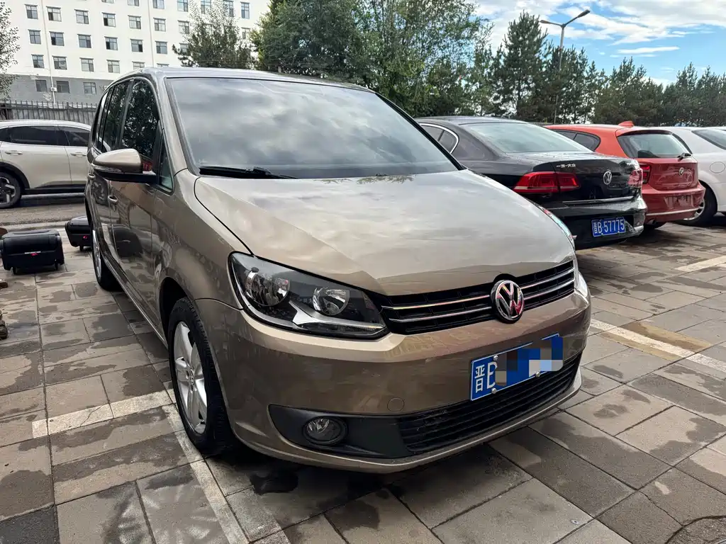 Volkswagen Touran 2016