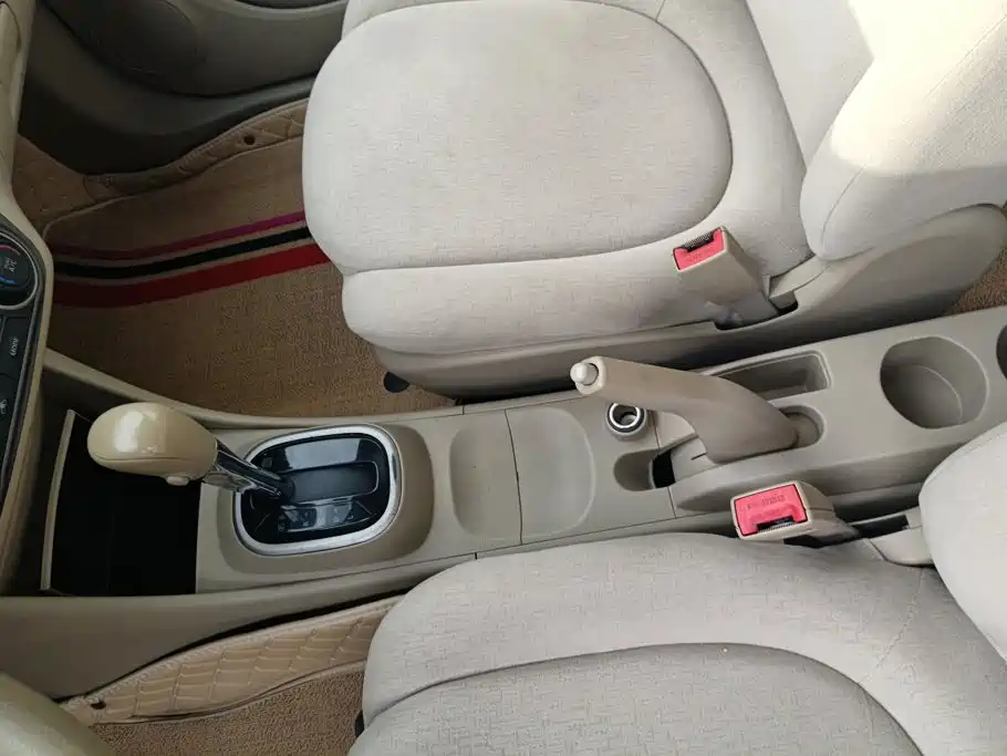 Nissan Sylphy 2018 — фото 16