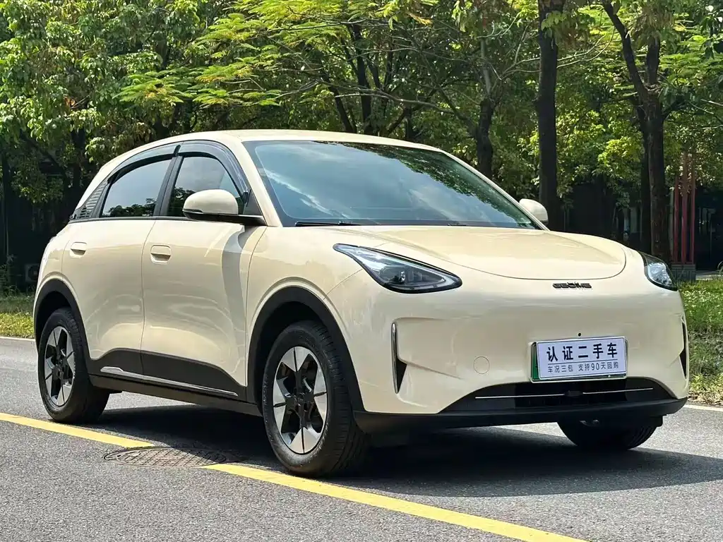 Geely Galaxy Starwish 2025 — фото 3