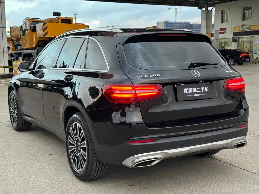 Mercedes-Benz GLC 2018 — фото 23