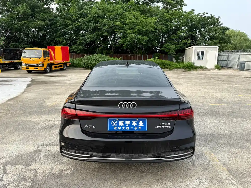 Audi A7L 2024 — фото 11