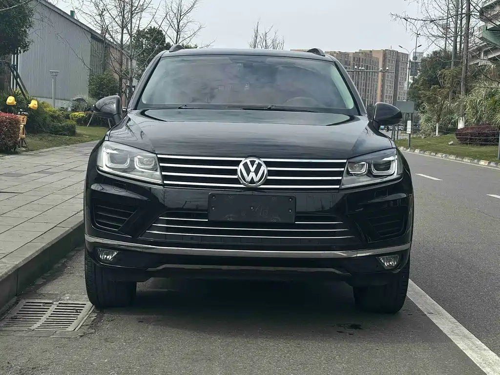 Volkswagen Touareg 2017 — фото 2