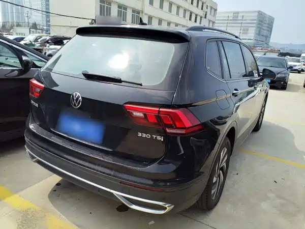 Volkswagen Tiguan L 2022