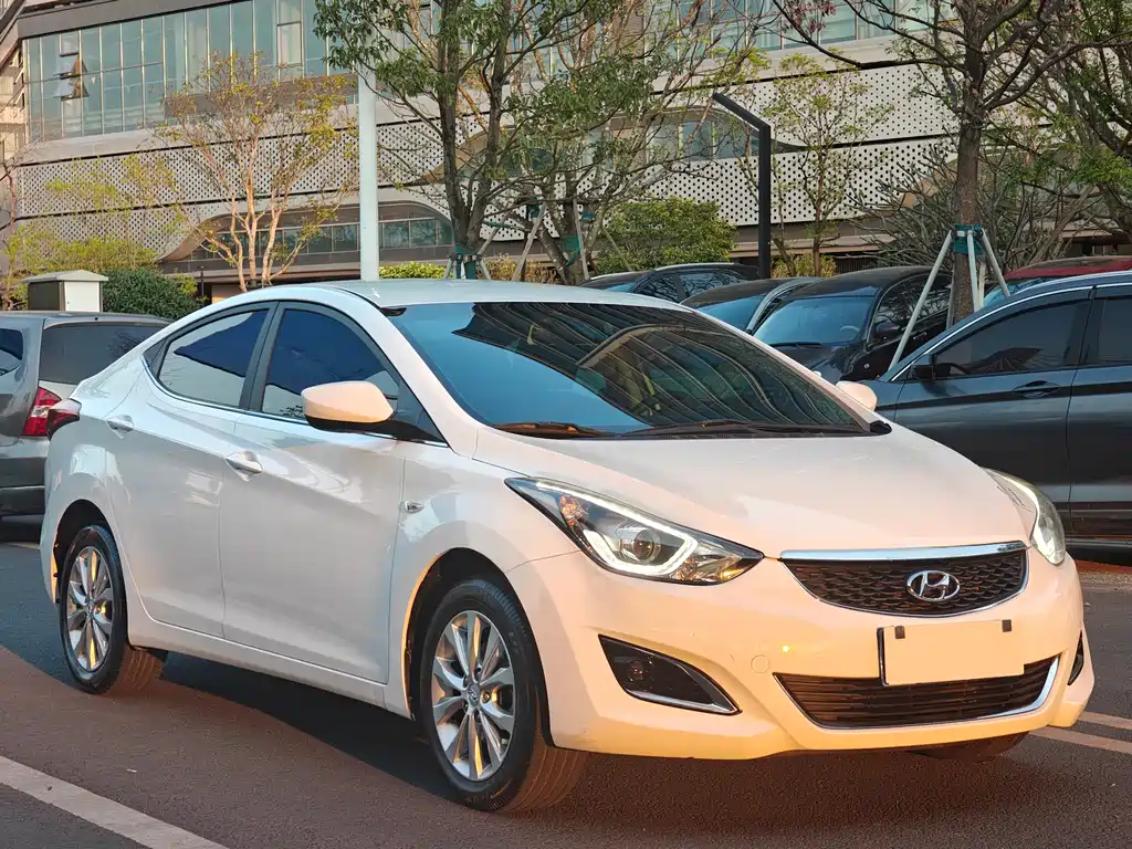 Hyundai Elantra Langdong 2017 — фото 2