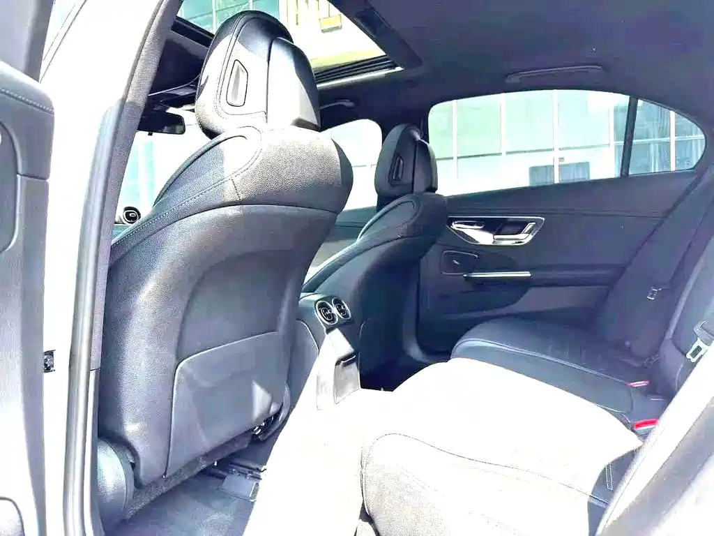 Mercedes-Benz C-Class 2023