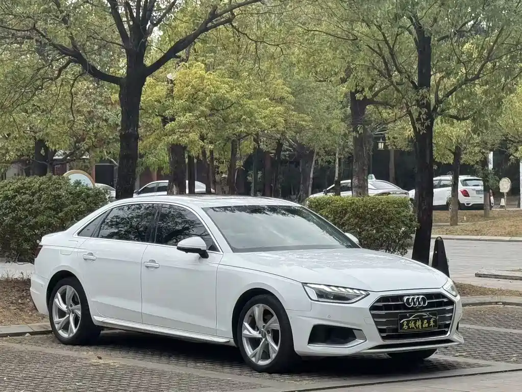 Audi A4L 2020